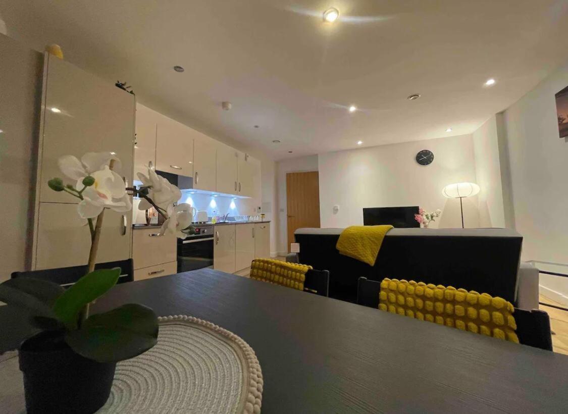 Luxury Flat Town Centre Reading